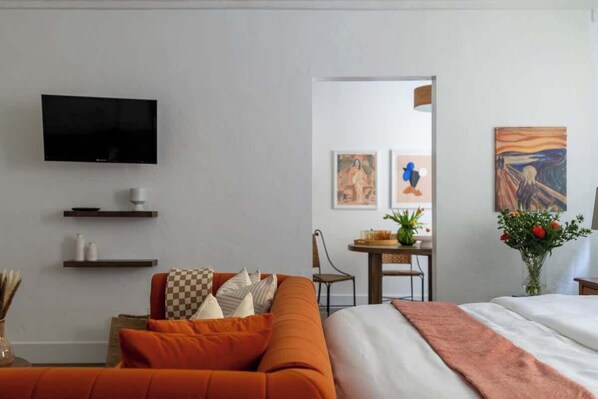 1 bedroom, iron/ironing board, WiFi, bed sheets