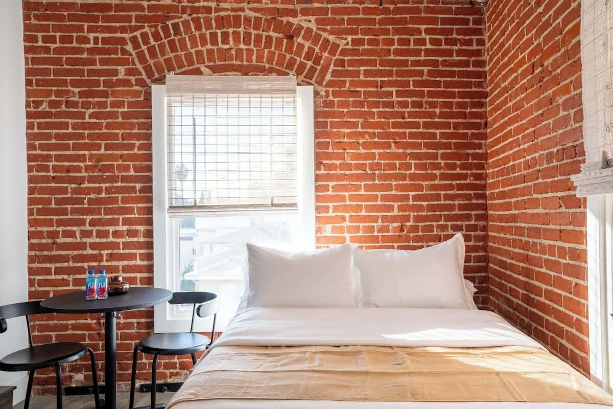 1 soverom, strykejern/-brett, wi-fi og sengetøy