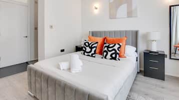 1 dormitorio, tabla de planchar con plancha, cuna de viaje y wifi gratis