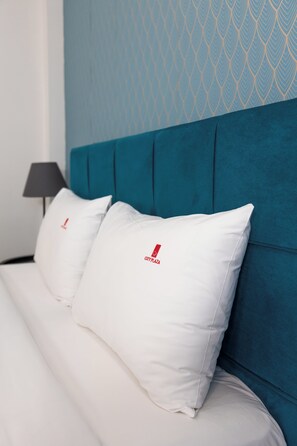 1 bedroom, WiFi, bed sheets - Charming 1-Bedroom Apartment with Hotel Amenities in the Heart of the City! (Thessaloniki)