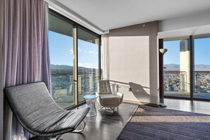 Interior - 51st Floor LV Luxury Suite with Strip Views (Las Vegas)