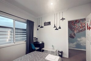4 bedrooms, desk, iron/ironing board, WiFi