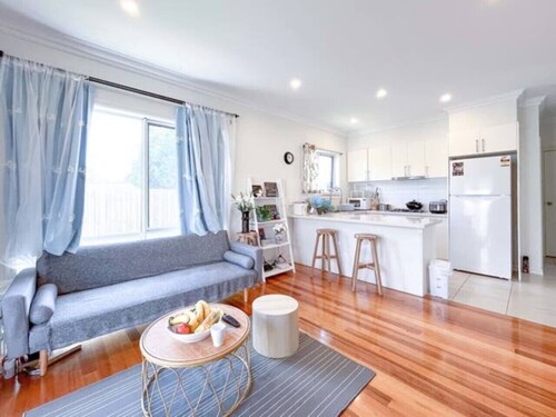 Cozy 4B3B family home w parking WIFI @Clayton C25