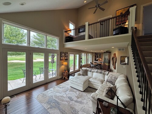 The #8 Green Tee & Ski at Crystal Mountain 