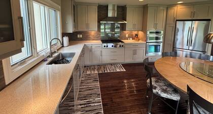 Located on Crystal Mountain Betsie Valley #8 Green