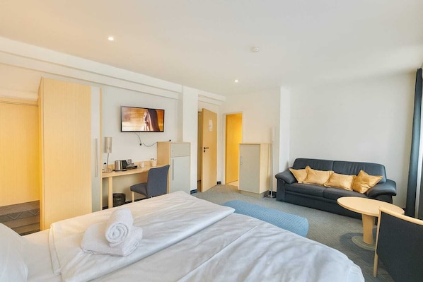 Deluxe-Doppelzimmer | Allergikerbettwaren, Schreibtisch, laptopgeeigneter Arbeitsplatz