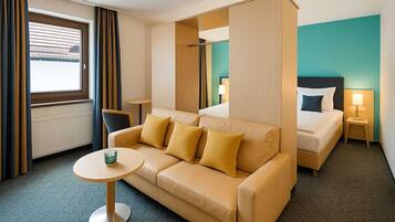 Junior Suite | Living area | TV