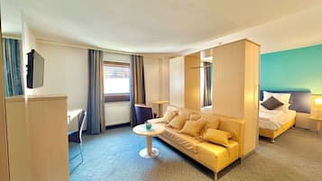 ์ฃผ๋์ด ์ค์ํธ | 1 ๊ฐ์ ์นจ์ค, ์ ์๊ทน์ฑ ์นจ๊ตฌ, ์ฑ
์, ๋
ธํธ๋ถ ์์
๊ณต๊ฐ