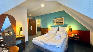 Quarto solteiro luxo | 1 quarto, roupas de cama antialérgicas, escrivaninha