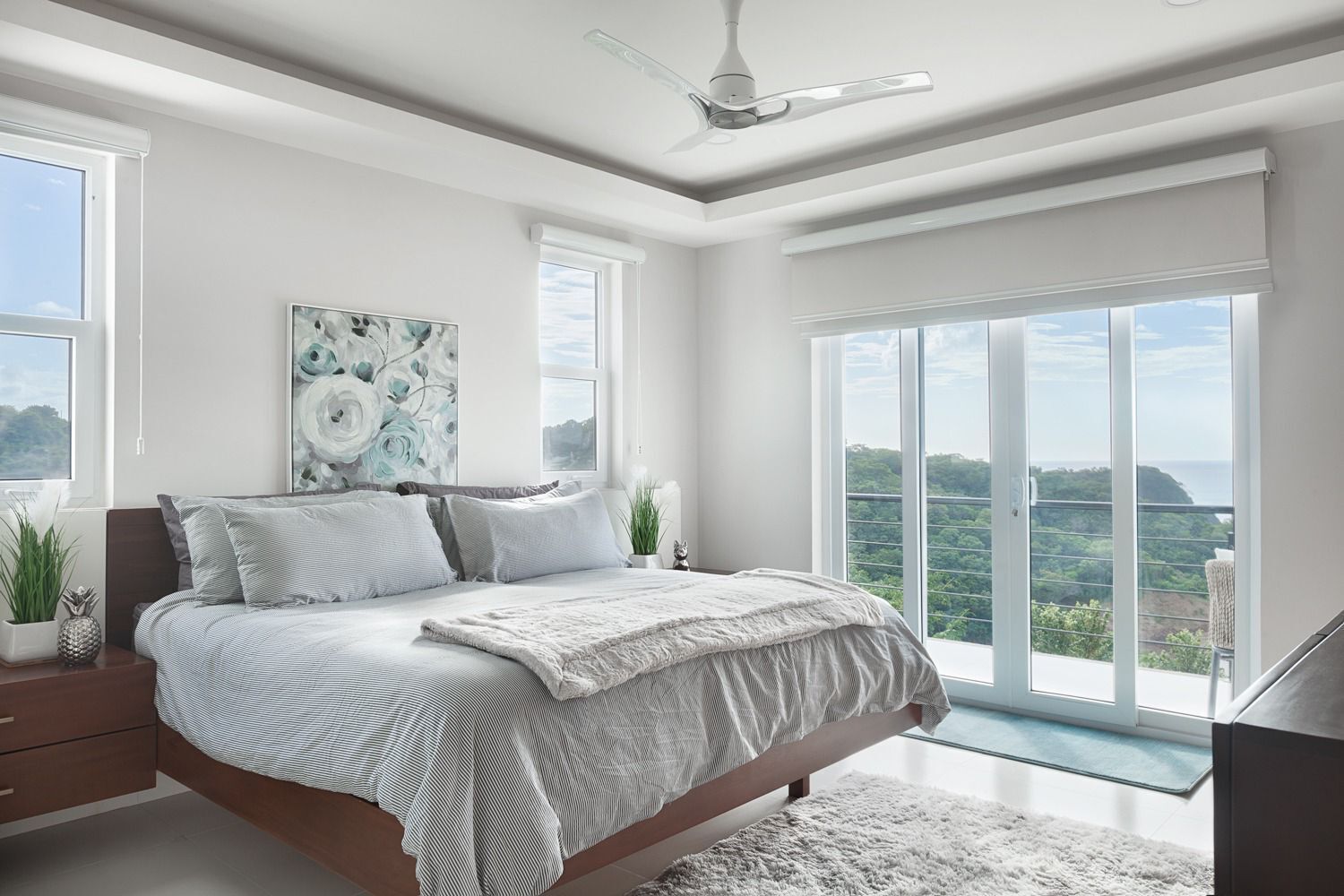 3 soverom, skrivebord, strykejern/-brett og wi-fi