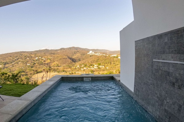 3BR Mountain View Villa- Hot Tub