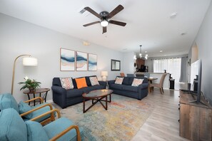 Smart TV, DVD player