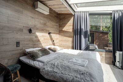 Private & Cozy Suite with lake views