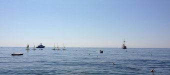 Spacious family villa overlooking the Mediterranean