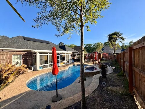Entire Home Augusta, Martinez GA with Swimming pool