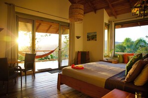 1 bedroom, desk, free WiFi, bed sheets - Ocean View, Samara/Nosara views, Casita 3, Strong Wifi (Naranjal)