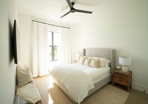 4 habitaciones, tabla de planchar con plancha, cuna de viaje y wifi 