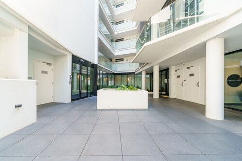 Sophisticated Kingston Retreat Near the Foreshore
