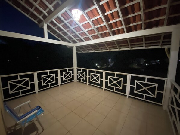 1 chambre, bureau, espace de travail pour ordinateur portable