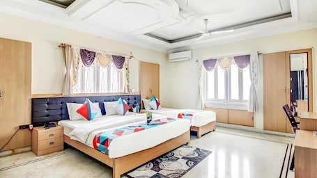 Deluxe Double Room, City View | Desk, laptop workspace, iron/ironing board, free WiFi