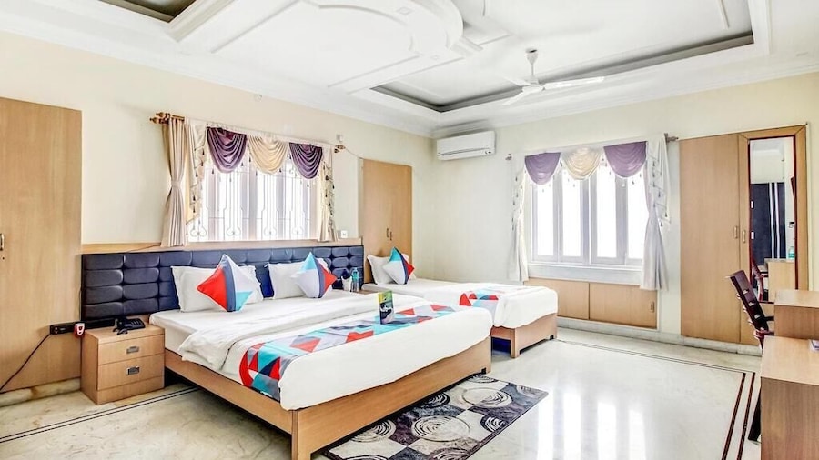 Hotel Samanta by Stays Easy