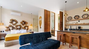 Condo, 1 King Bed with Sofa bed, Pool Access, Pool View (Alab Ool PB3) | Interior