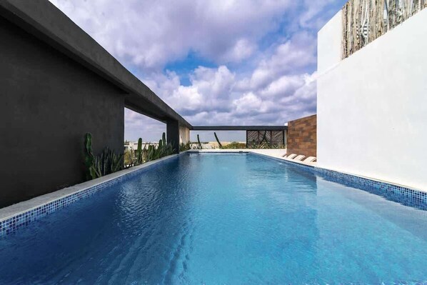 Piscina interna, piscina externa