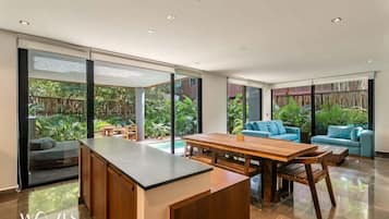 Condo, nhiều giường, có thể sử dụng hồ bơi, quang cảnh hồ bơi (Humana 103B) | Nội thất