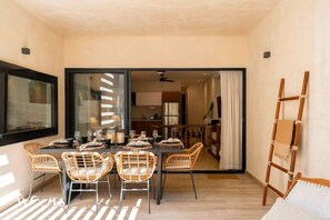 Condo, 1 King Bed with Sofa bed, Pool Access, Pool View (Paramar Viva 19) | 1 bedroom, individually decorated, individually furnished, bed sheets