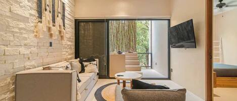 Appart'hôtel, plusieurs lits, accès piscine, vue piscine (Calakmul 202) | Coin séjour