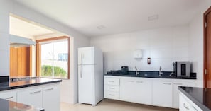 Private kitchen - Bz01 Casa Piscina Priv 150m Da Praia (Buzios)