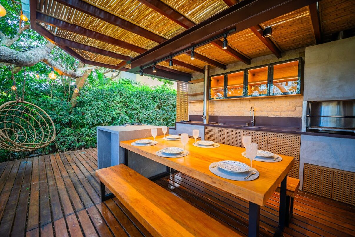 Deluxe House | Outdoor dining