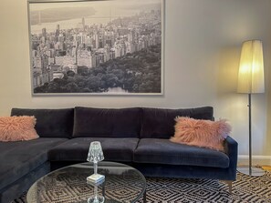 Smart TV, computer monitors