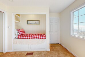 3 bedrooms, Internet, bed sheets