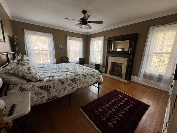 6 Schlafzimmer, Bügeleisen/Bügelbrett, kostenloses WLAN, Bettwäsche