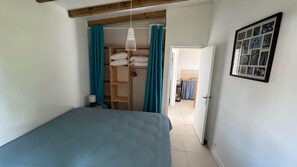 1 bedroom, iron/ironing board, free WiFi, bed sheets