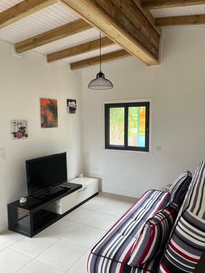 Smart TV - Brand-new Kaz bonheur bungalow (Saint-François)
