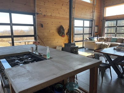 Off-Grid Experience in Bainbridge Ohio.  Close to lakes and trails.