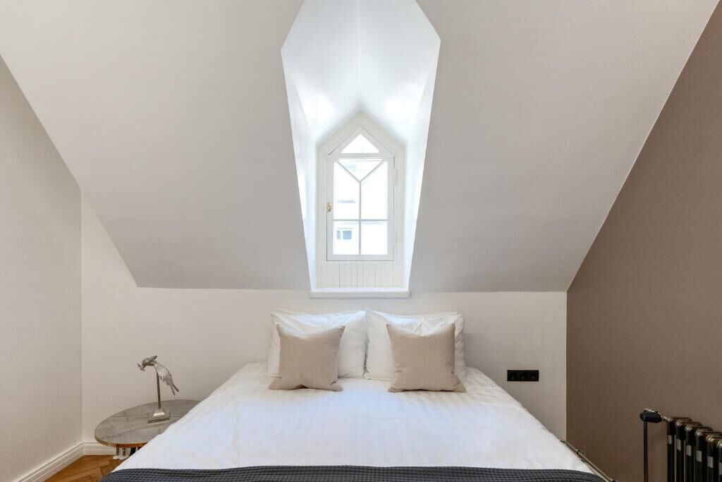 2 bedrooms, iron/ironing board, free WiFi