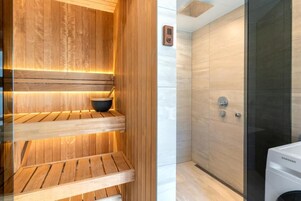 Free toiletries, towels, soap, shampoo