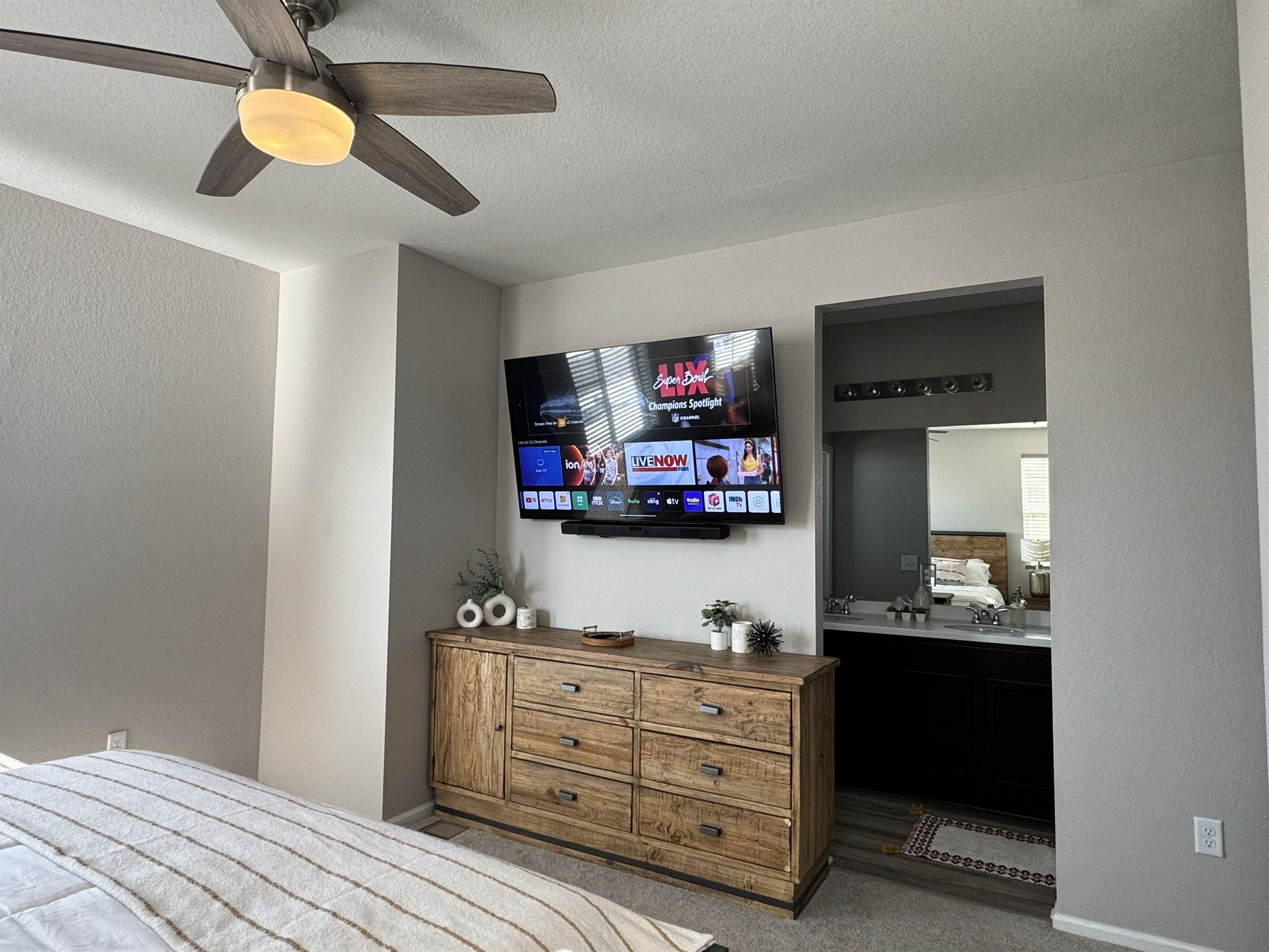 3 bedrooms, iron/ironing board, travel crib, WiFi