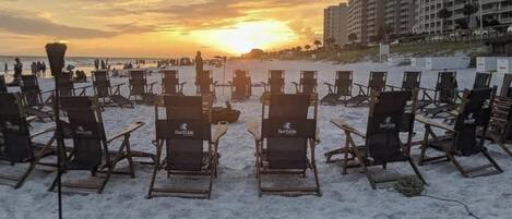 コンドミニアム ベッド (複数台) (Surfside Resort #404) | ビーチ | ビーチの近く