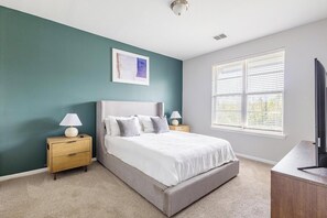 2 bedrooms, desk, iron/ironing board, WiFi - Landing at Tapestry Ridge - 2 Bedrooms in Covin... (Park Hills)