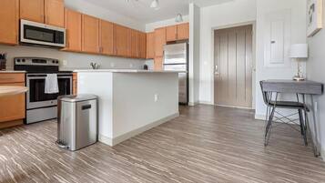 Refrigerador y comedor