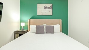 2 sovrum, skrivbord, strykjärn/strykbräda och wi-fi