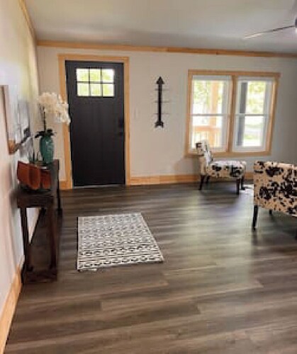 Wake Up on a Real Ranch - The Lazy Ridge - Elizabethtown KY