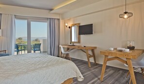 Premium Studio | In-room safe, desk, laptop workspace, soundproofing - Thalassa Suites (Karpathos)
