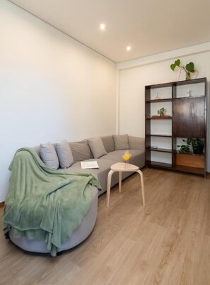 Flat-screen TV - Jardim do Morro by Porto Stories (Vila Nova de Gaia)