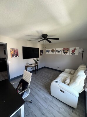 智能電視、音響