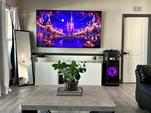 Interior - The Storybook Stay (Davenport)